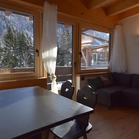 Apartment Attic Miralago Mhd
